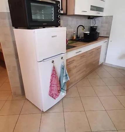Apartman Alicia Lopar-50m Vom Lopar
