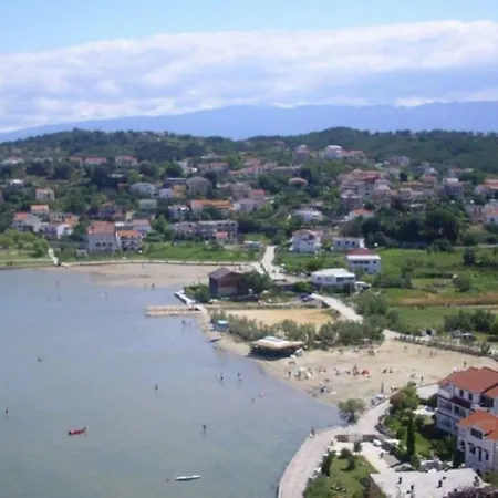 Apartman Alicia Lopar-50m Vom *